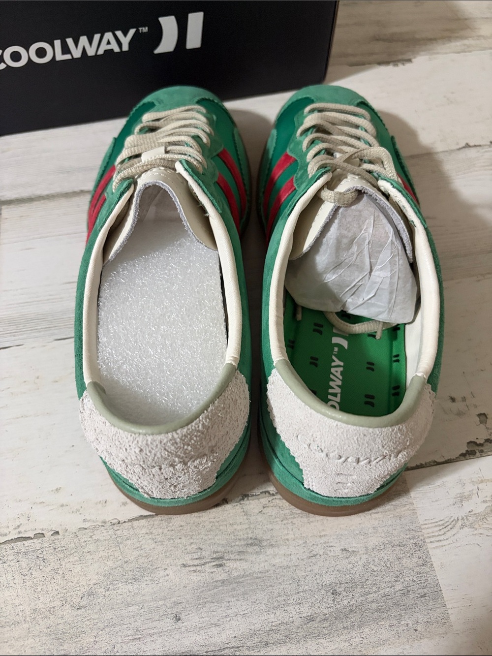 Coolway Kizuna Green Sneakers with Red Stripes and Cream Accents Unisex - Picture 7 of 12